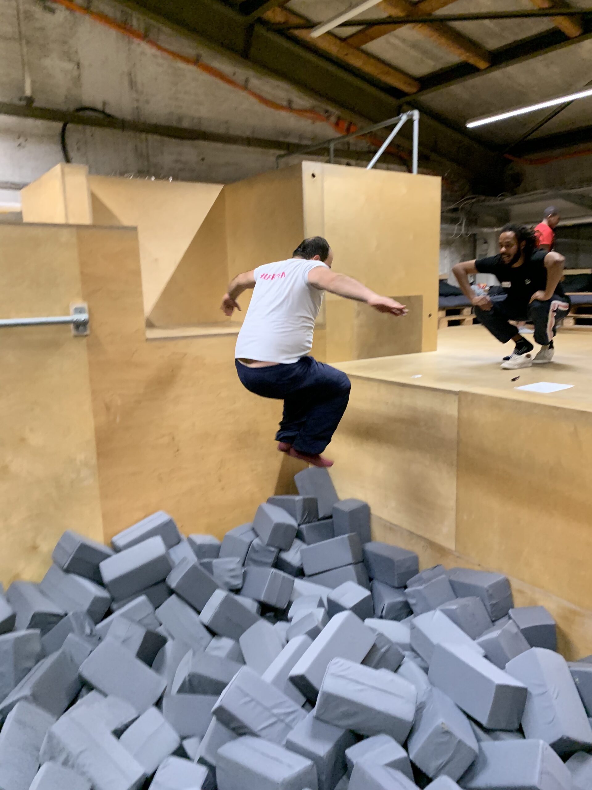 LERNE PARKOUR KENNEN! in der ParkourHALLE Special Olympics Hamburg